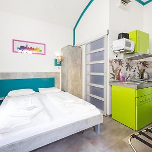 Klein Studio met een King Size Bed